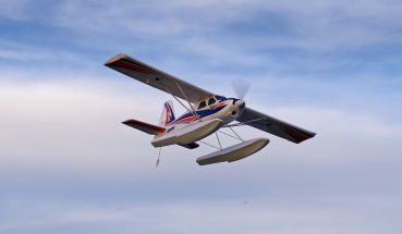 FMS Kingfisher EPO Trainer PNP mit Schwimmern und Ski Spw. 1400mm - jetzt NEU mit REFLEX Gyro