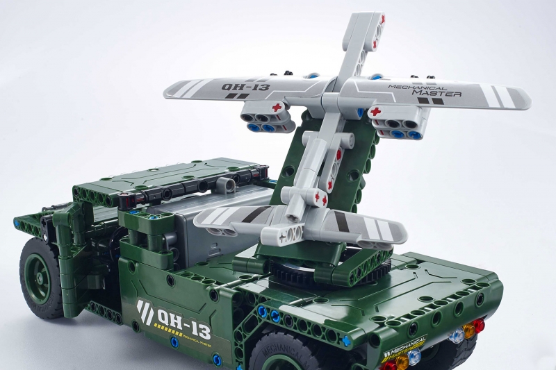Teknotoys Active Bricks RC UAV Militär-Transporter -  Konstruktionsbaukasten mit Fernsteuerung