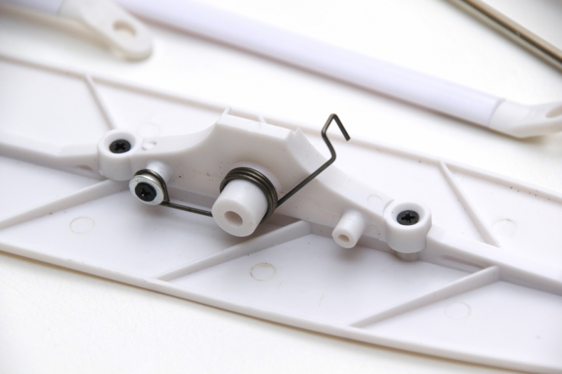 FMS Kingfisher EPO Trainer PNP mit Schwimmern und Ski Spw. 1400mm - jetzt NEU mit REFLEX Gyro