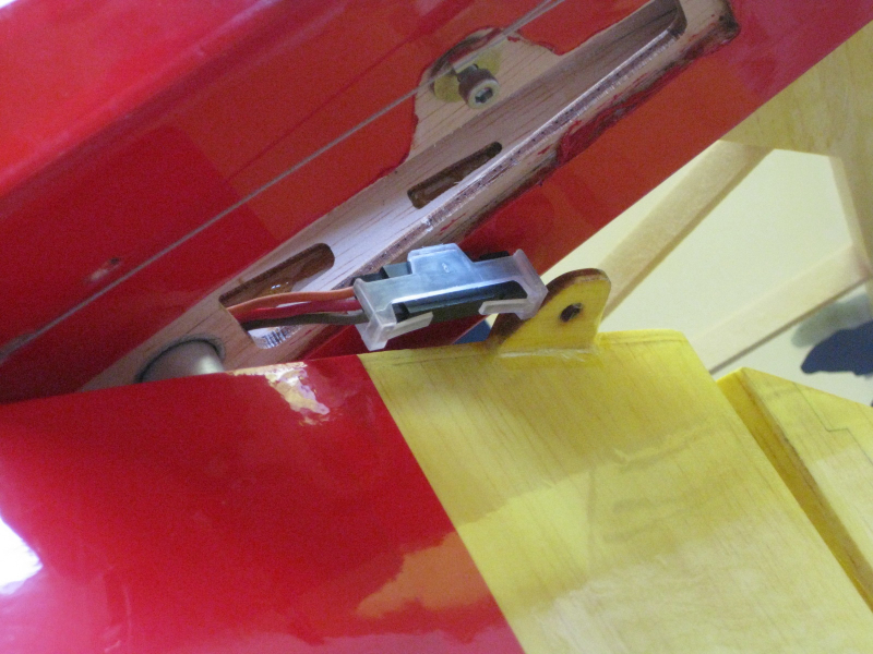 Spektrum Servosteckerclips Sicherungsclip für Servokabel VE=25 Stück SPMA3054