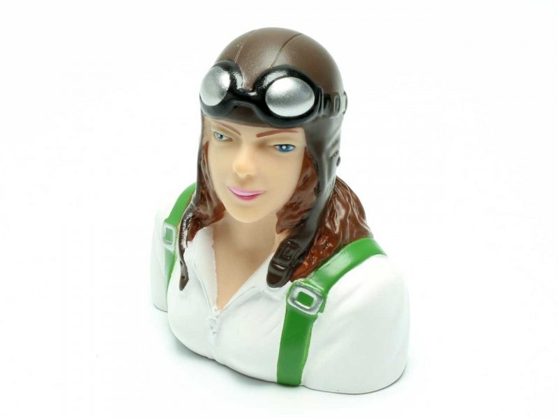 Pilotenbüste Susanne Maßstab 1:6